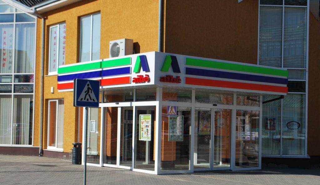 Lazdijų geriausi prekybos centrai – top pasirinkimai apsipirkti